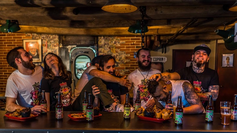 Bar à fléchettes Atomic's Café à Nantes