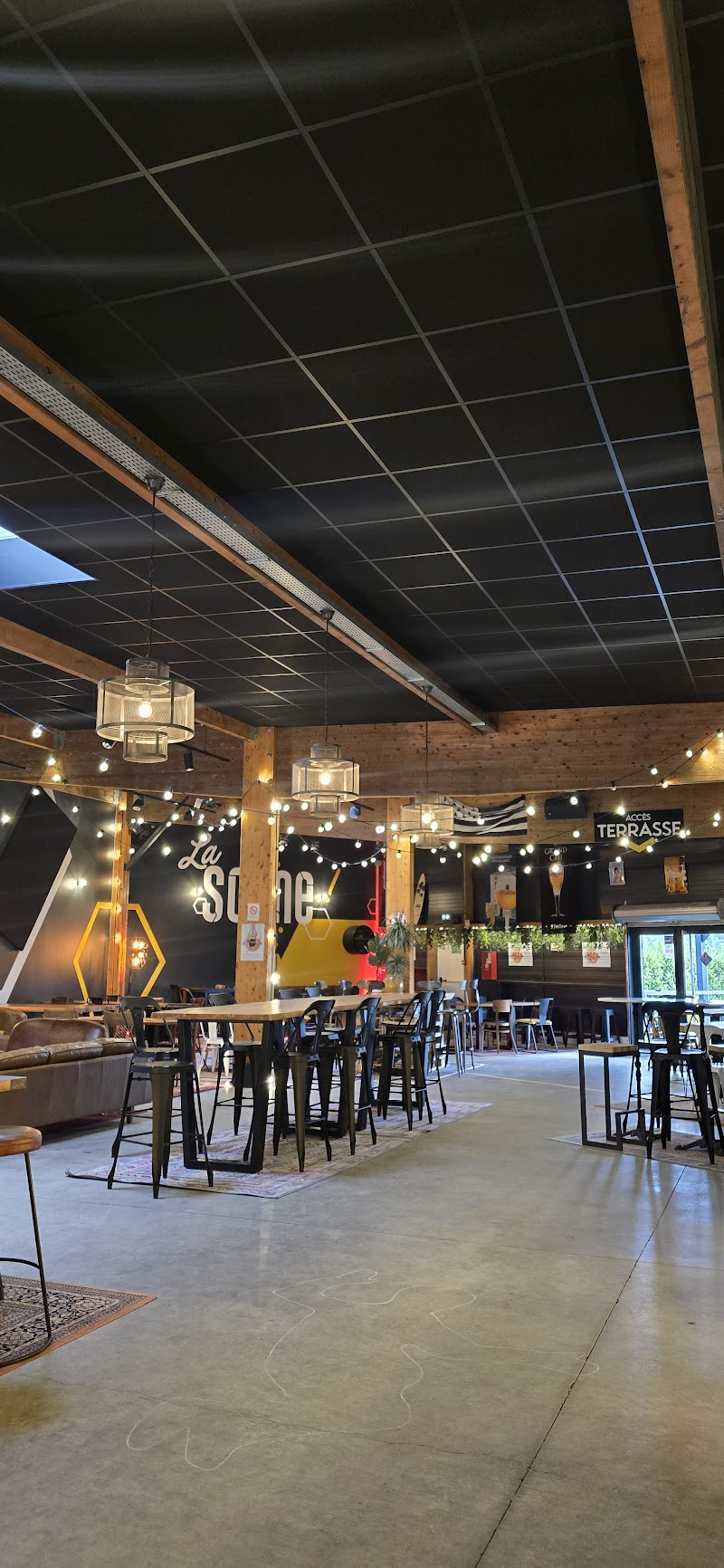 Bar à fléchettes bar - cave la Ruche Trégueux à Saint-Brieuc