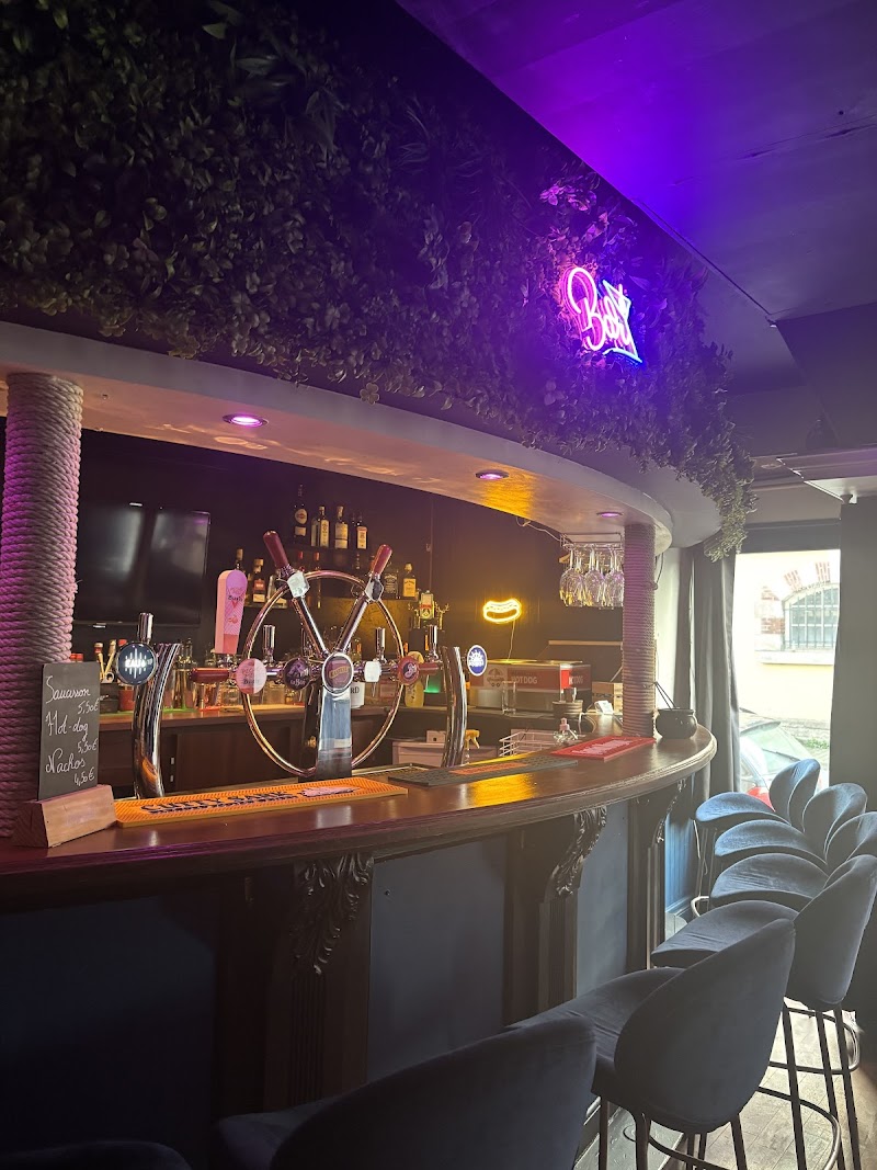 Bar à fléchettes La Boussole à Vannes