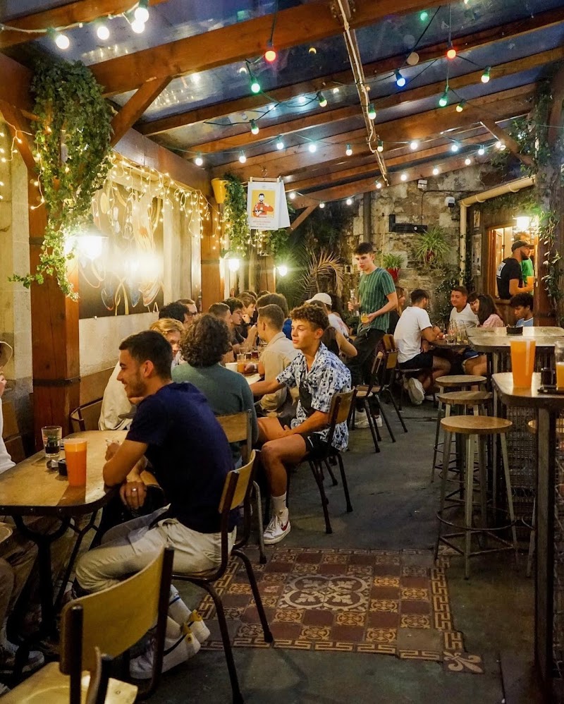 Bar à fléchettes La Maison Café à Nantes