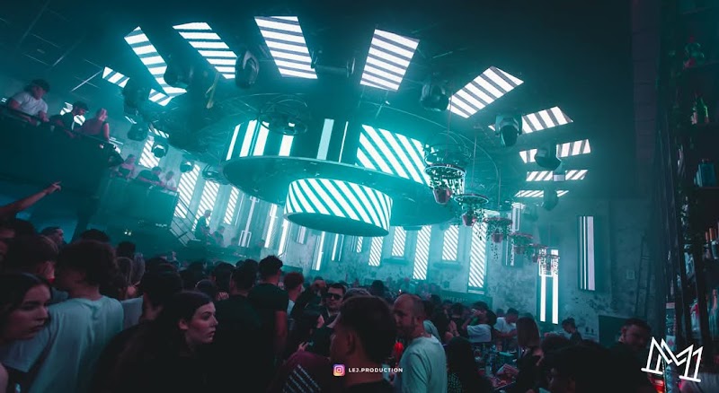 Bar à fléchettes Le M Club Quimper à Quimper